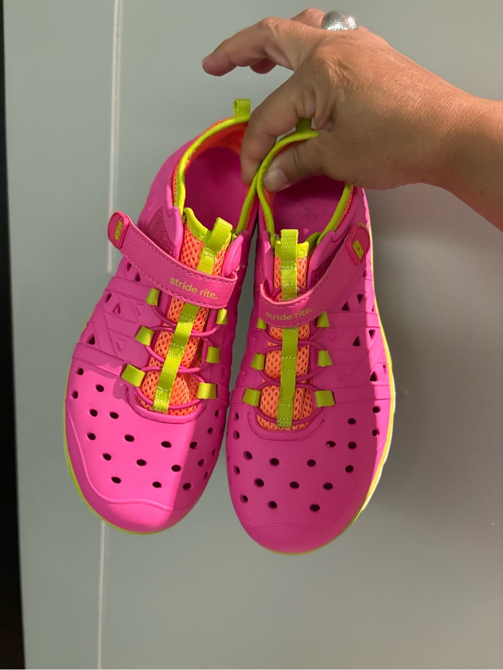Vintage Stride Rite M2P Phibian Water Shoes Pink Neon Green Size 3 Kids